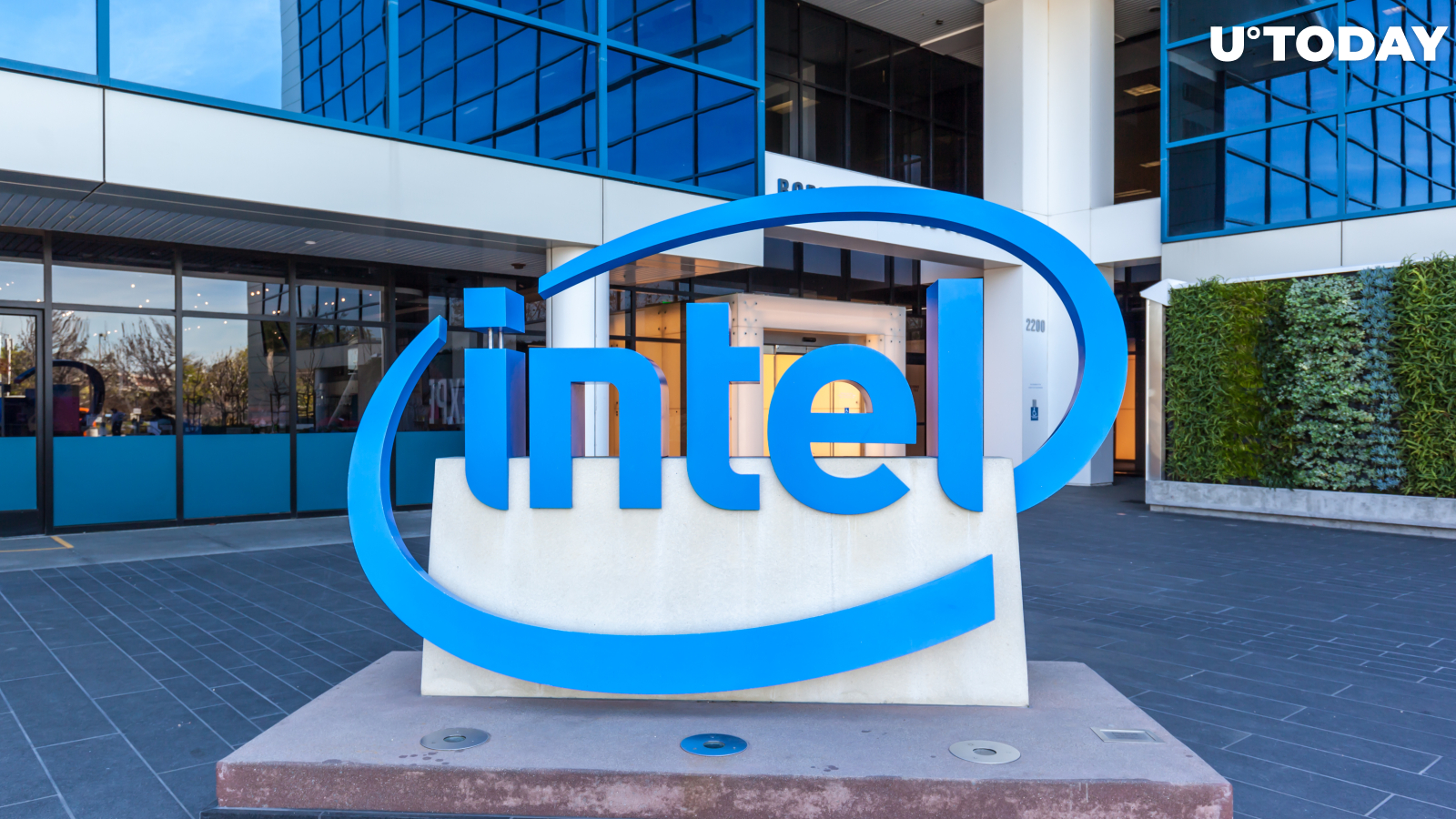 Intel to Debut Energy-Efficient Bitcoin Mining ASIC