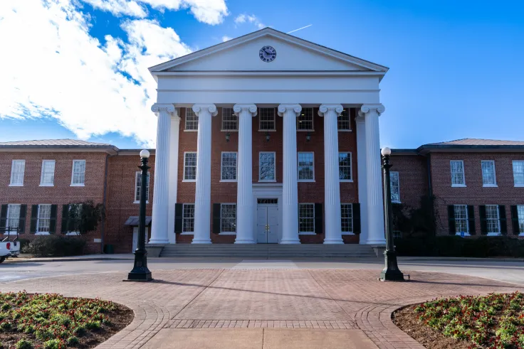 Donations in Shiba Inu, Dogecoin and Other Cryptocurrencies Now Accepted by Quincy University