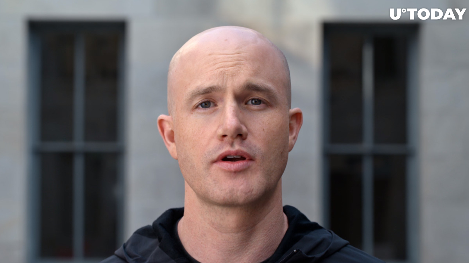 Coinbase CEO Clarifies Controversial Disclosure About Customers’ Funds 
