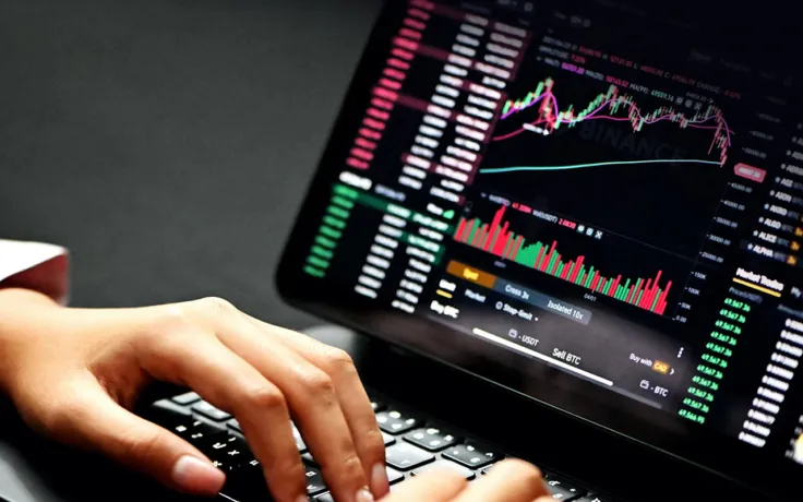 Total Flows on Exchanges Show 370% Rise as Market's Volatility Is Topping