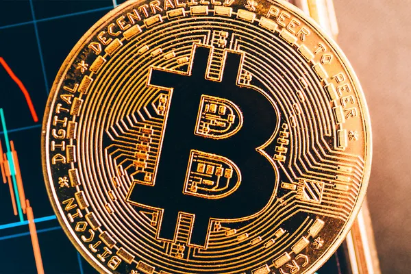 Bitcoin Slips Below $19,000 as Sentiment Remains Bearish