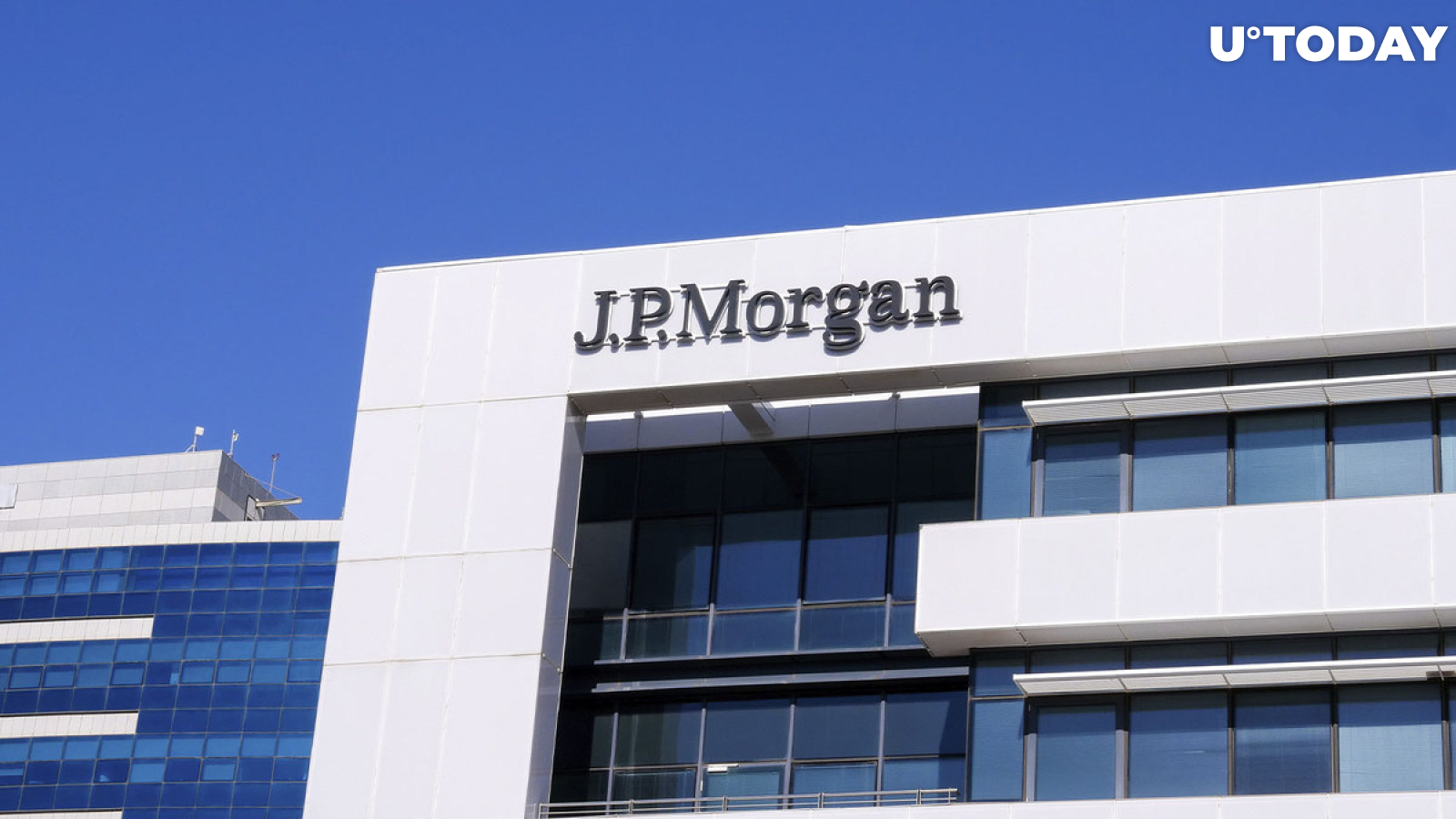 J.P.Morgan Conducts On-Chain Transaction as DeFi Pilot Approved in Singapore
