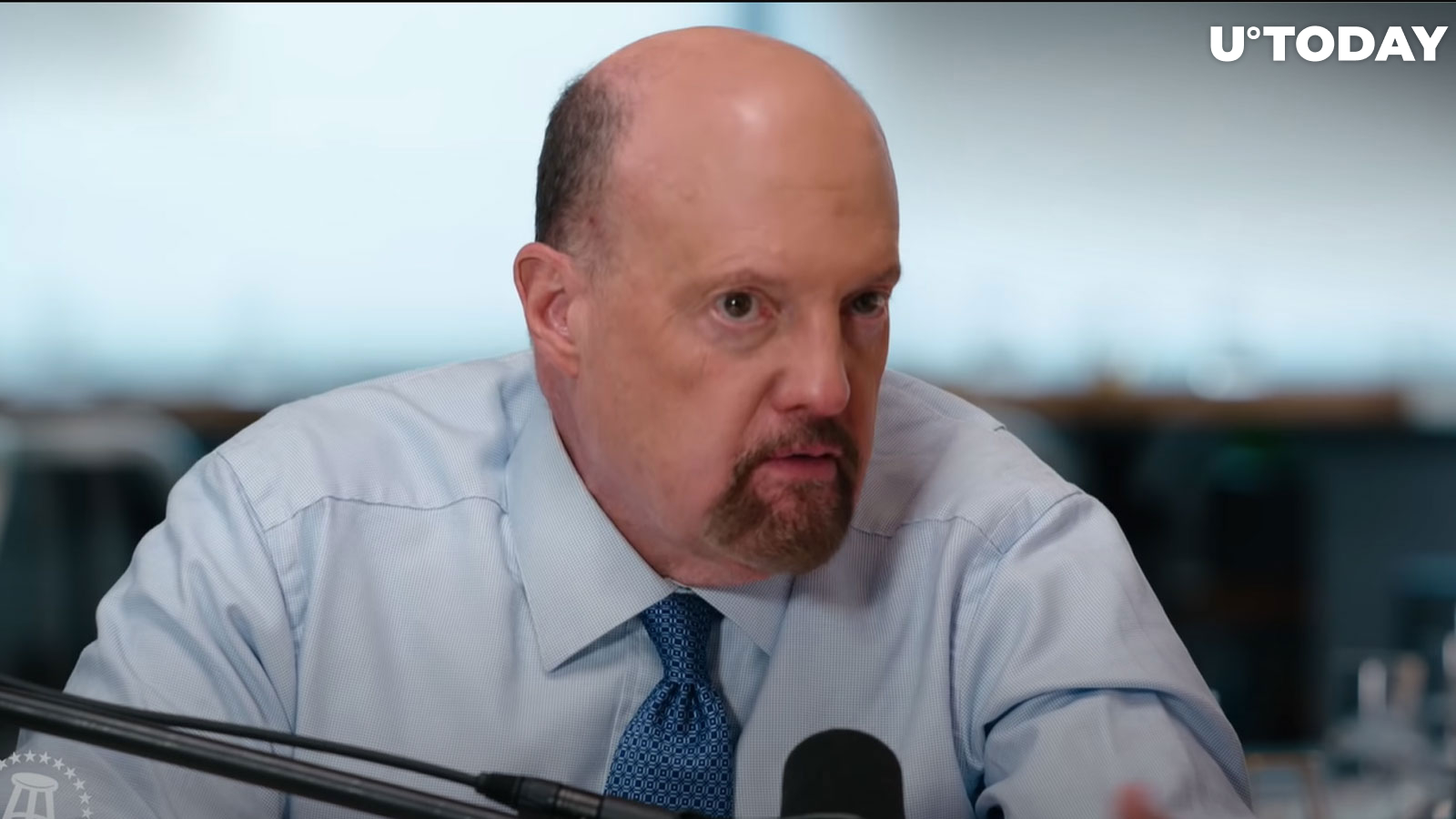 Jim Cramer Raises Concerns Over 'Unprecedented' Crypto Bank Bailout