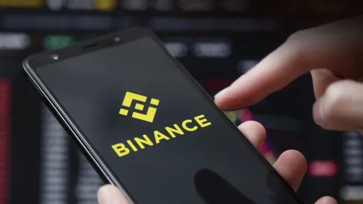 Bitcoin Balance on Exchanges Plunges