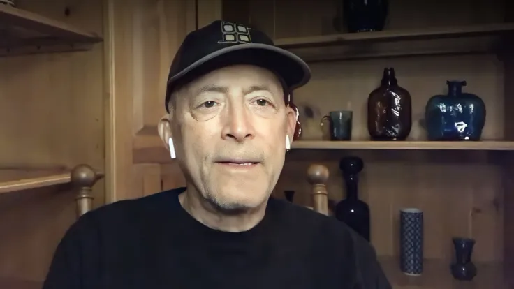 Legendary Trader Peter Brandt Says COIN Has Formed Ominous Pattern 