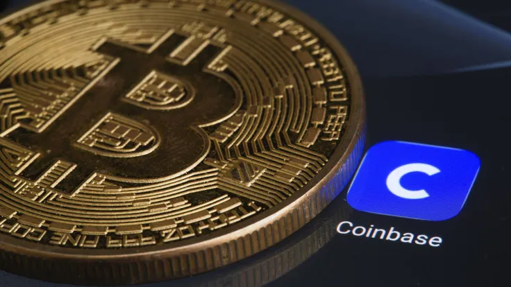 Coinbase Records Major BTC Withdrawal as Bitcoin Price Stands Strong