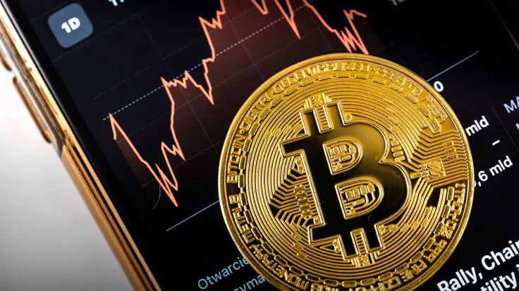 Crypto Market Outflows Hit $942 Million as Bitcoin Bulls Backtrack