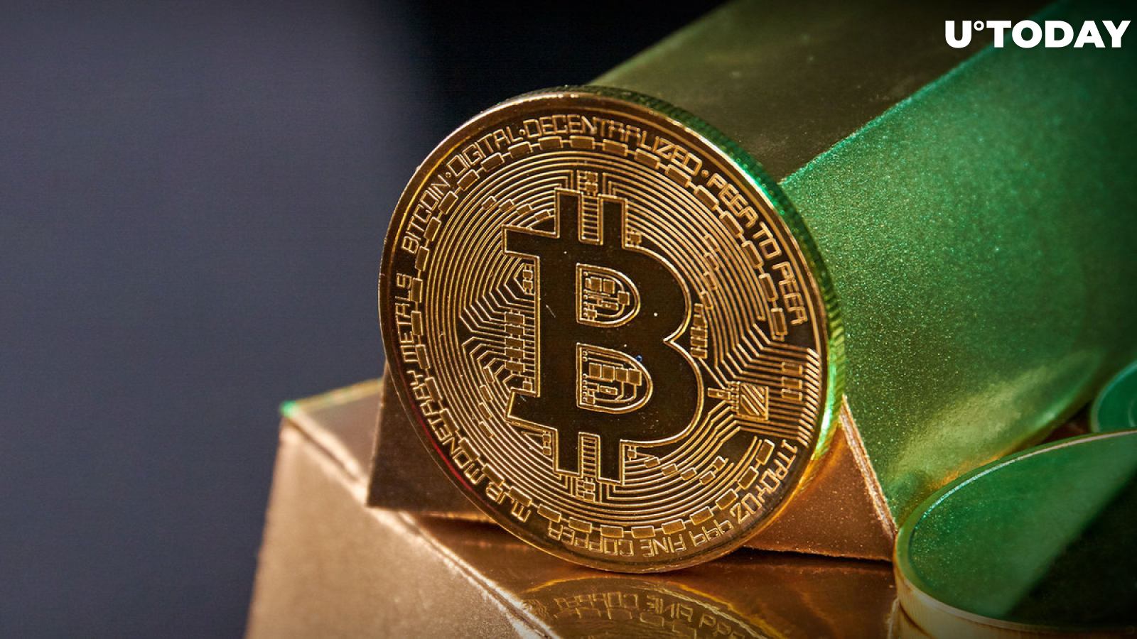 Bitcoin Price to $650,000: Analyst Sees BTC Outperforming Gold in Long Term