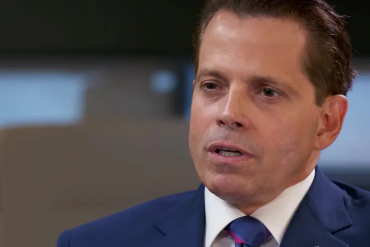 "Total Nonsense": Scaramucci Defends Bitcoin Evangelist Saylor Against Critic