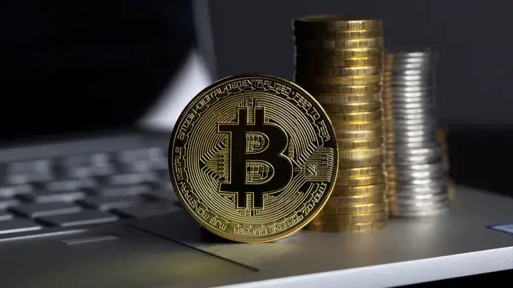 'Minimum Target Is $44,000': Grim Bitcoin Price Prediction Issued by Legendary Trader