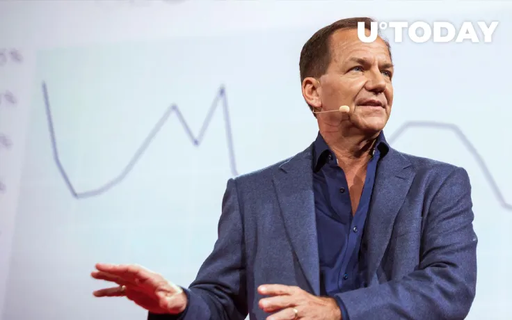 Billionaire Paul Tudor Jones Reveals His Bitcoin Stash, Calls Cash 'Wasting Asset'