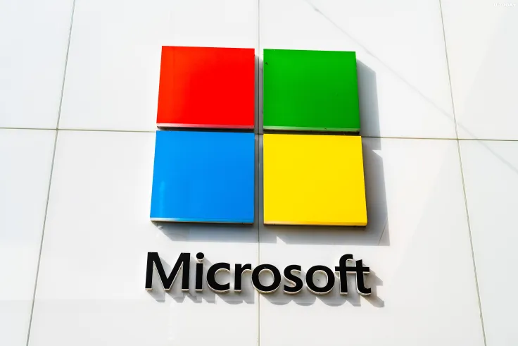 Microsoft President Says No Plans to Put Cash into Bitcoin for Now