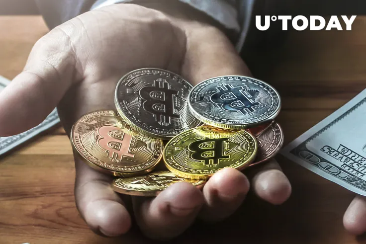 Long-Term Holders Grabbing Bitcoin from Short-Term Holders, Here’s What’s Happening