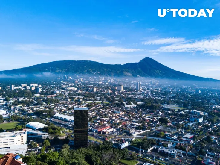 El Salvador Buys the Bitcoin Dip Amid "Black Friday Sale" 