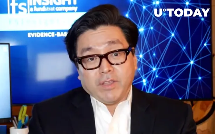 Bitcoin Could Hit $200,000 in 2022 After Disappointing 2021, Says Tom Lee