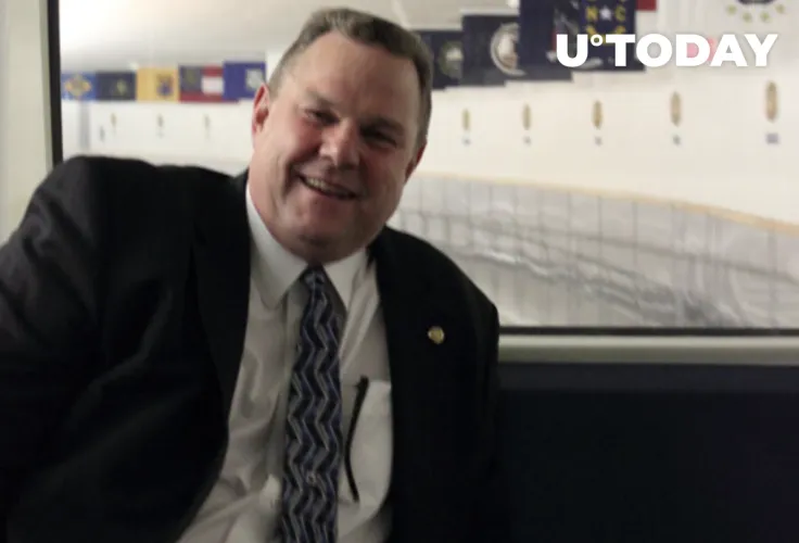 U.S. Senator Claims That Crypto Shouldn’t Exist 