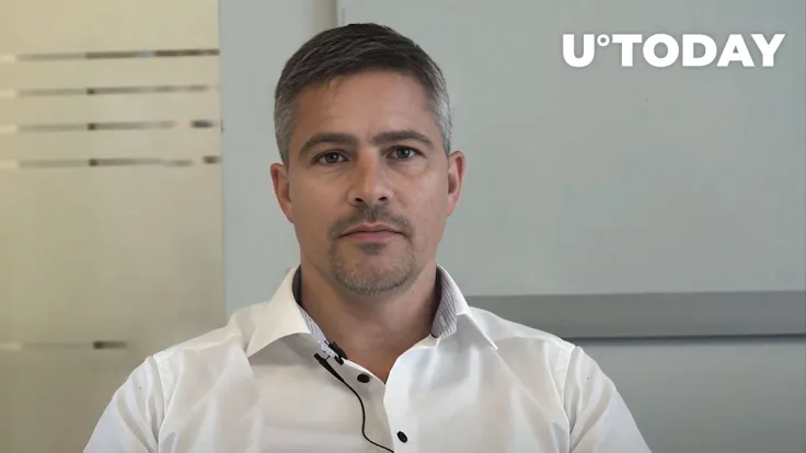 Epic Altcoin Surge on Horizon, Top Trader Henrik Zeberg Predicts