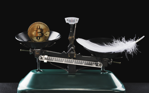 Bitcoin’s Extreme Volatility Could Lead to Another Price Crash, Expert Warns. Should BTC Investors Be Worried? Bitcoin’s Extreme Volatility Could Lead to Another Price Crash, Expert Warns. Should BTC Investors Be Worried?