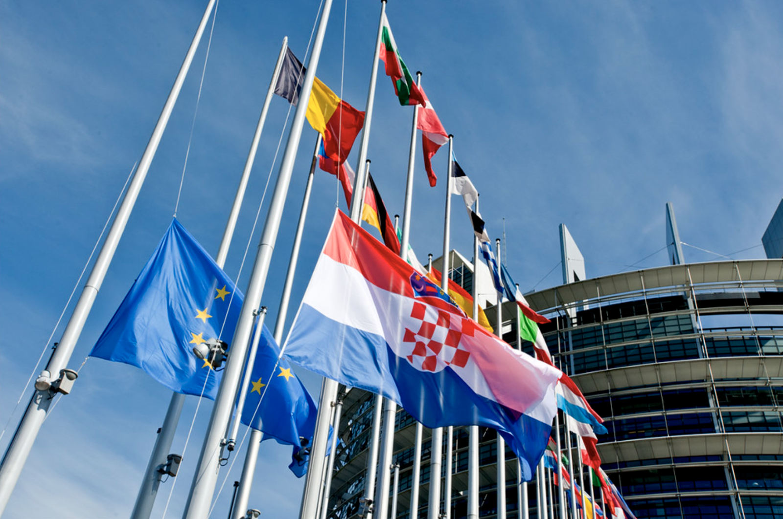 EU Might Launch Digital Euro on Ethereum or Solana – U.Today